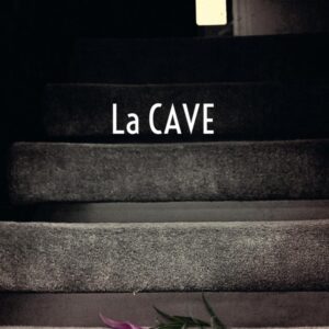 LA CAVE